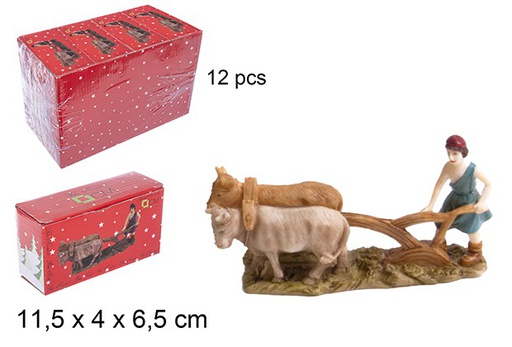 [109856] Resin labrador shepherd with ox 14 cm